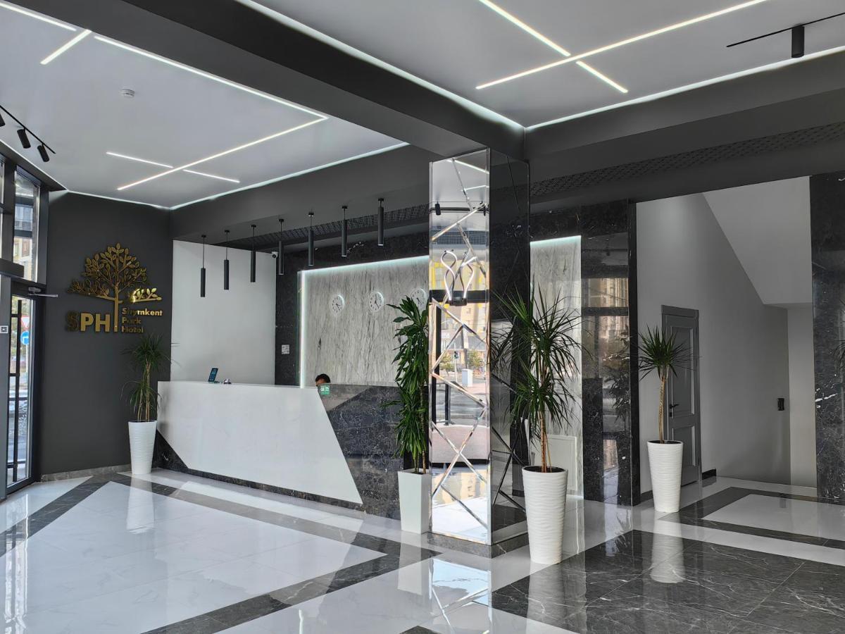 Shymkent Park Hotel Bagian luar foto